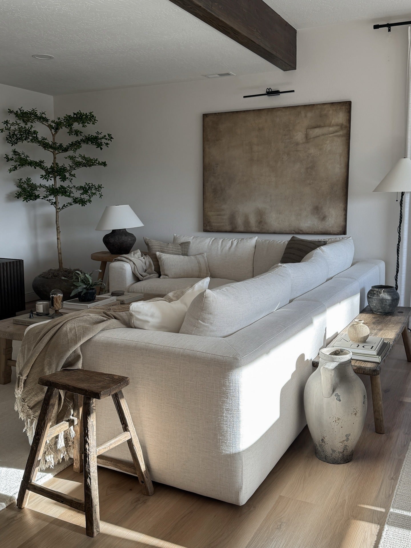 15 Cream Living Room Ideas for Cozy Homes