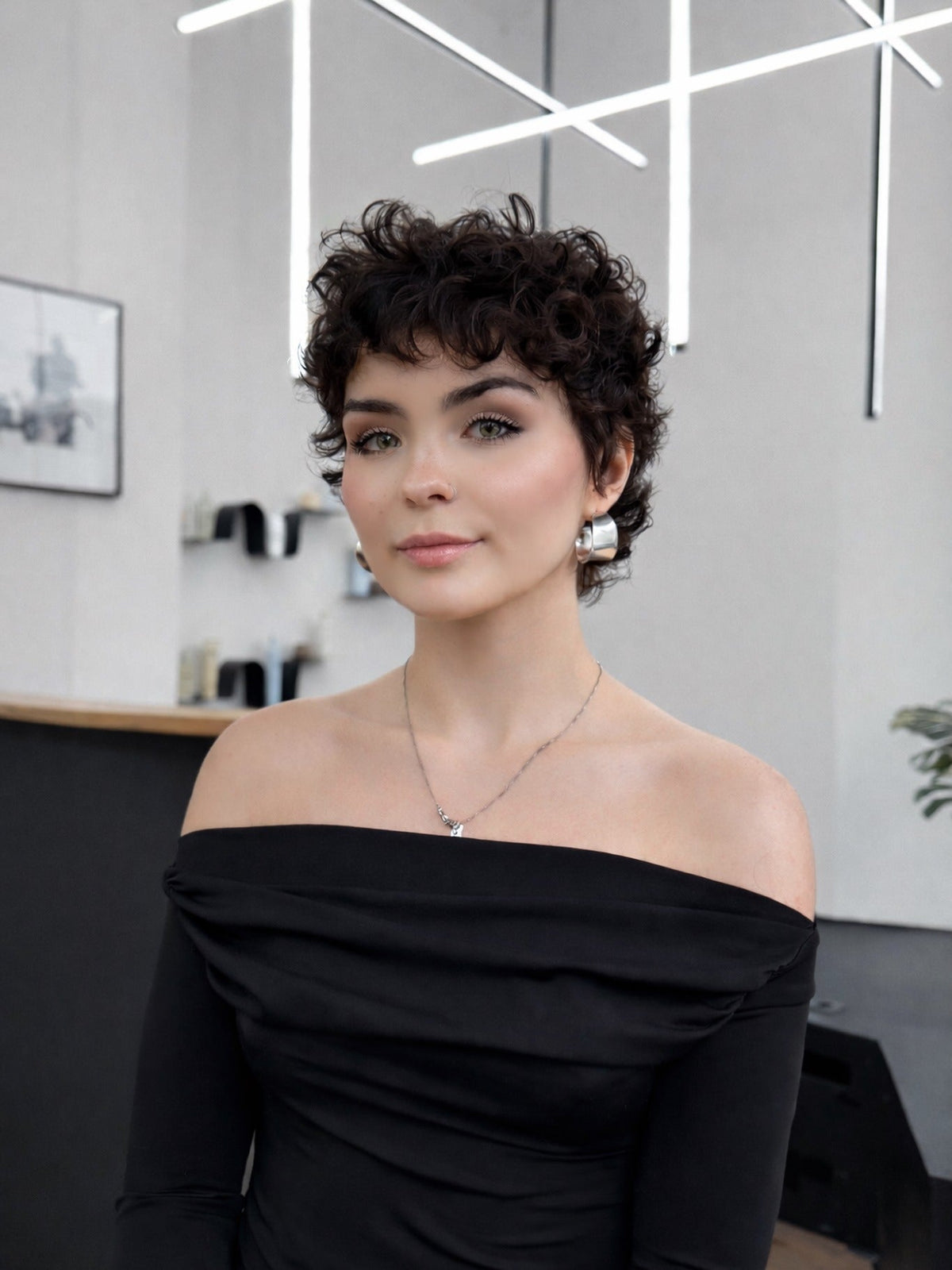 15 Chic Short Curly Hairstyles