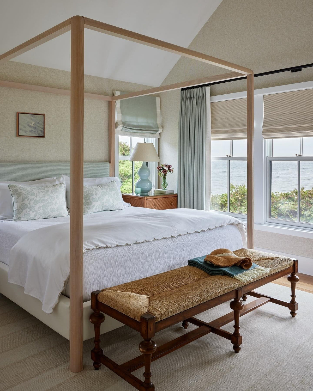 15 Beachy Bedroom Ideas That Make Your Bedroom Feel Like Vacation