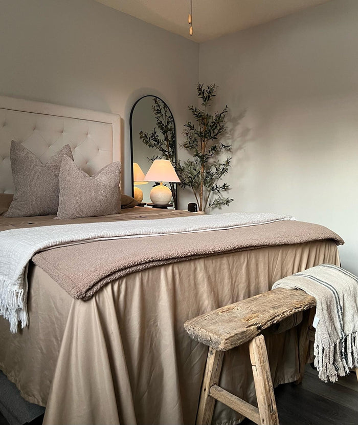 15 Cozy Brown Wood Bedroom Ideas You’ll Love