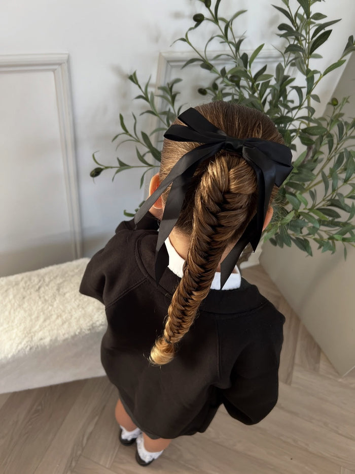 15 Practical Yet Pretty Hairstyles For School