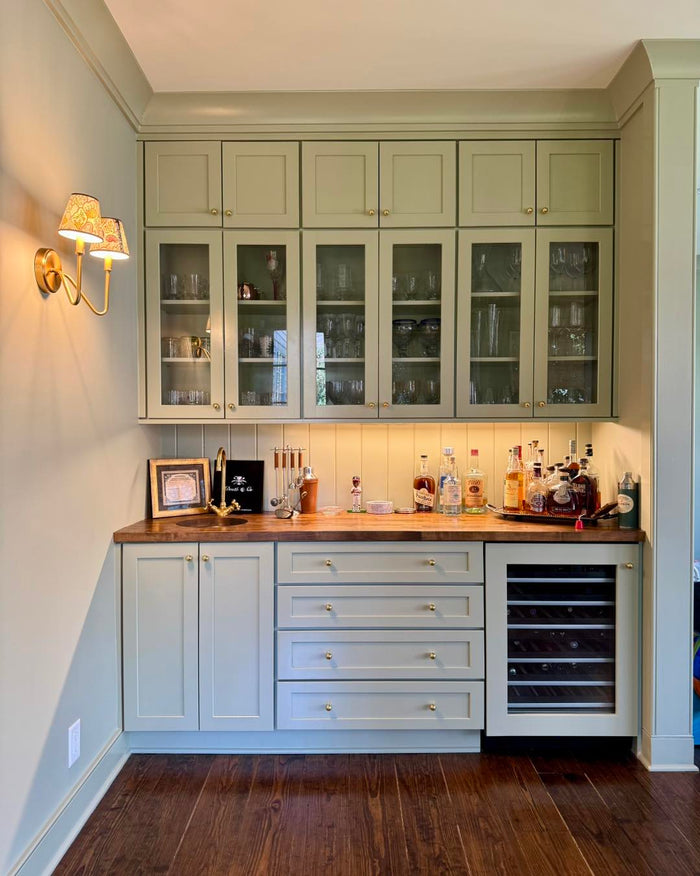 26 Timeless Glass Cabinets Kitchen Ideas That Just Work