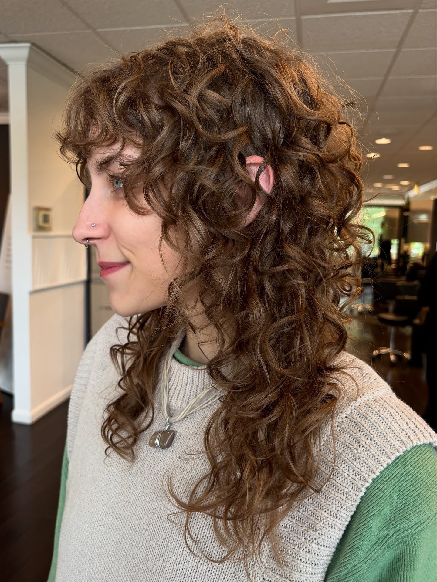 15 Chic Curly Wolf Haircut Looks