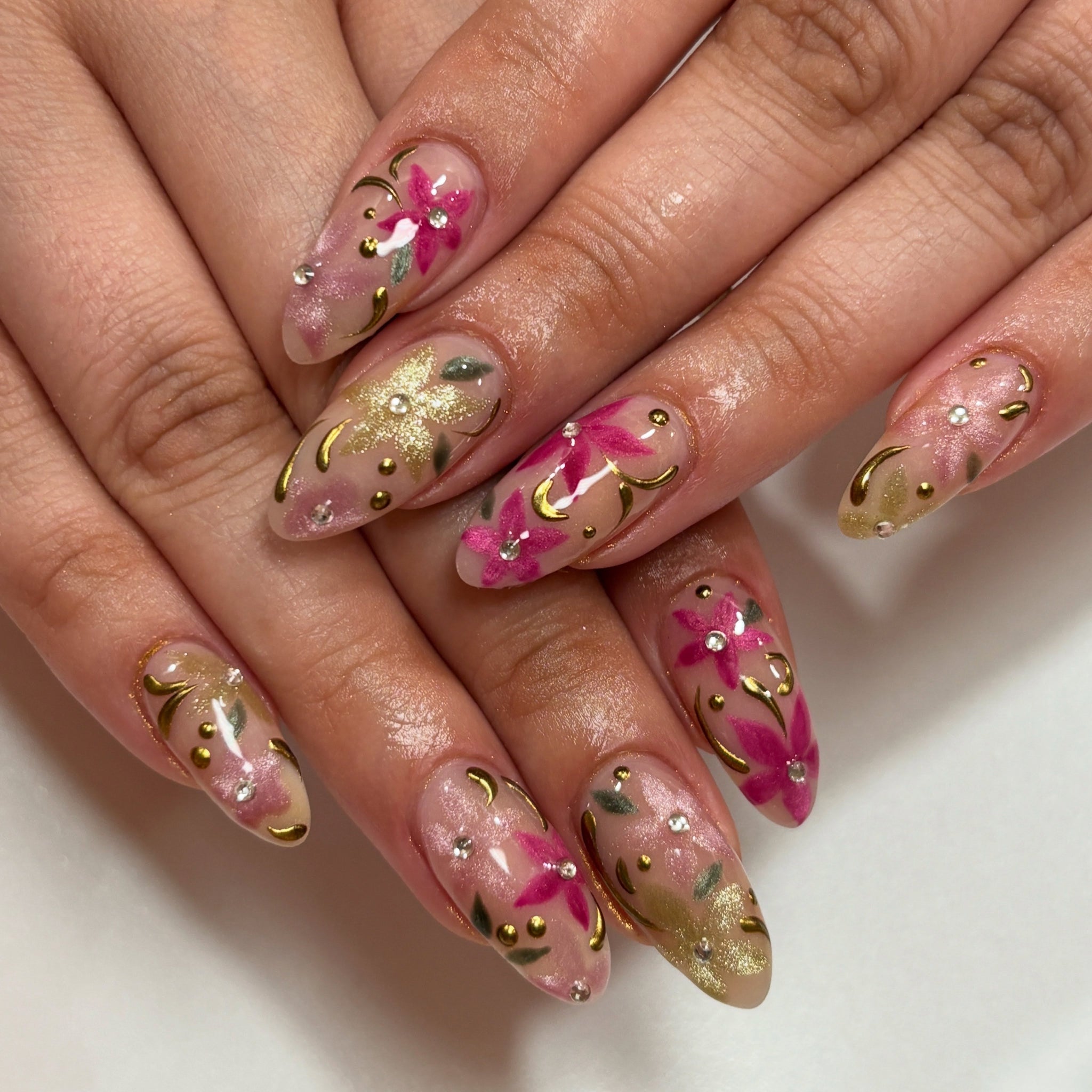 15 Chic Overlay Nail Ideas