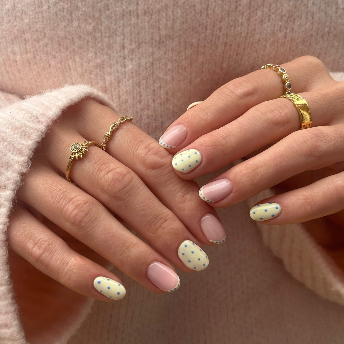15 Pretty Short Spring Nail Ideas To Copy