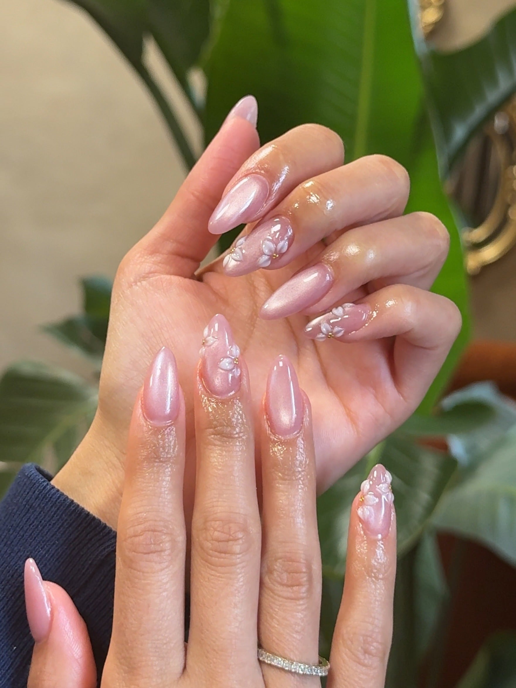 15 Chic Pink Almond Nail Ideas