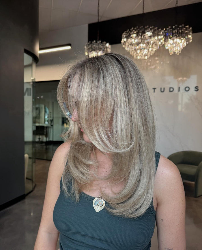 18 Sandy Hair Color Styles That Add Instant Glow