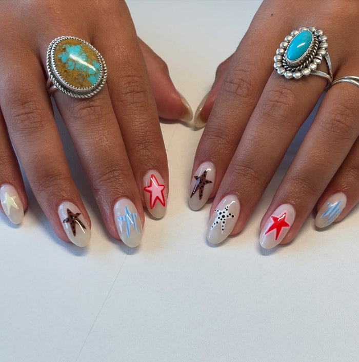 15 Simple but Stunning Cute Summer Nail Ideas ✨