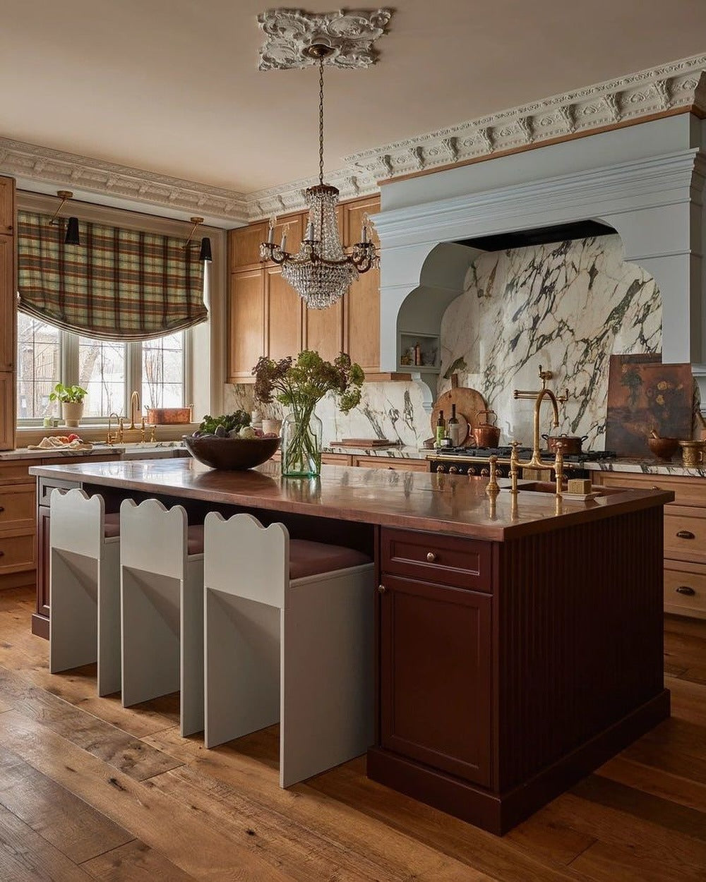 15 Chic Marble Kitchen Backsplash Ideas