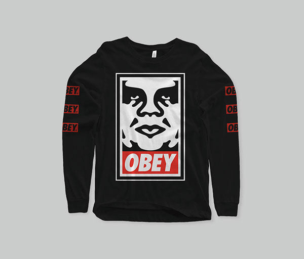 Long Sleeve Thick T-Shirt Mockup