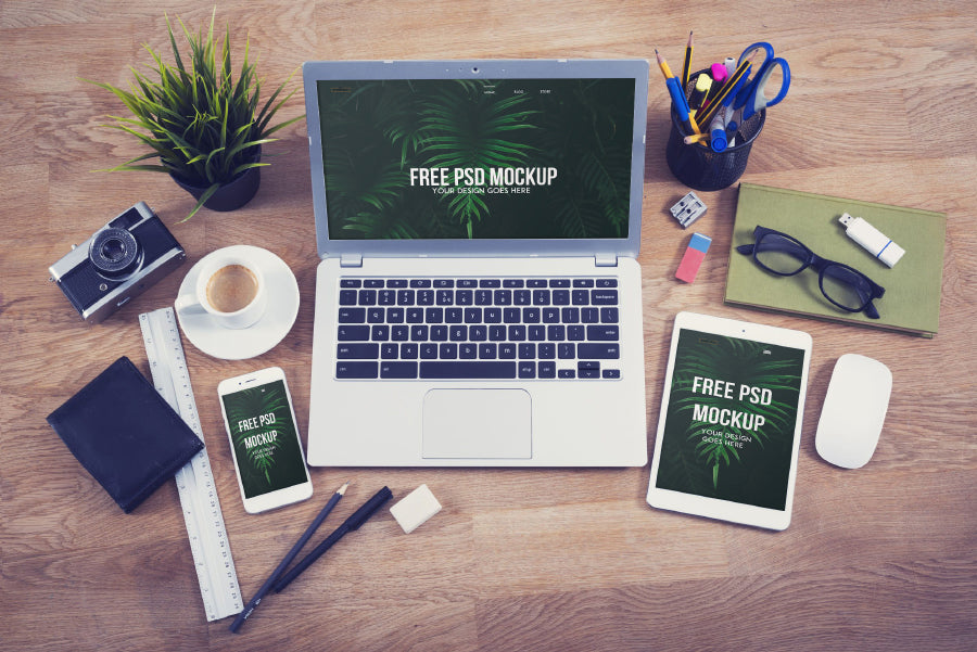 Set of Macbook Pro Scenes Mockup PSD