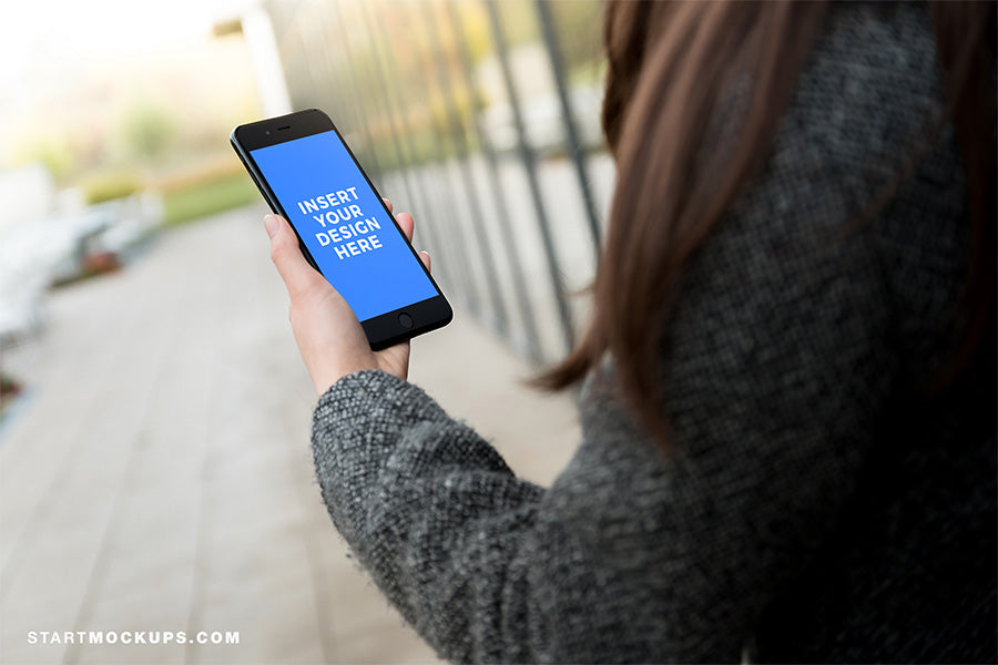 3 Photorealistic iPhone 7 Mockups