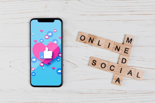 Above View Arrangement With Smartphone And Letters Psd