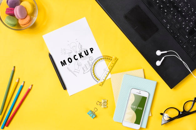 Agenda And Tools To Write On Desk Concept Psd