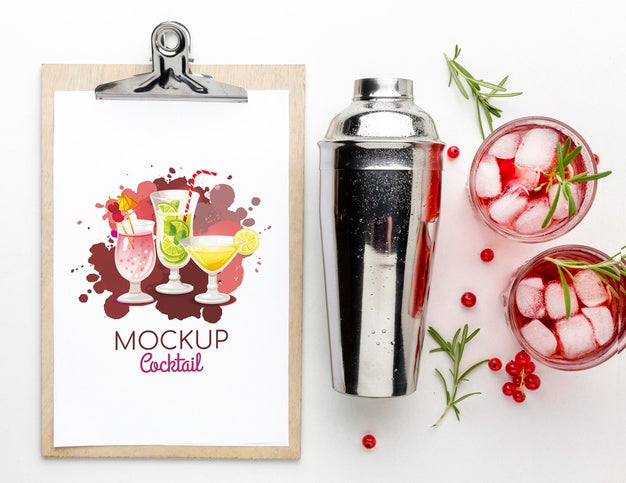 Alcoholic Drinks With Clipboard Mock-Up Psd