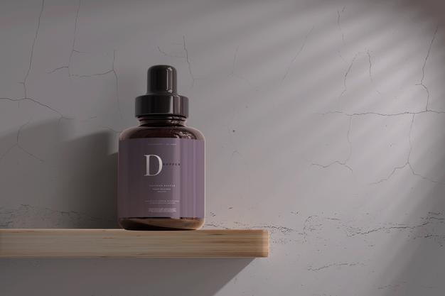 Amber Glass Dropper Bottle Mockup Psd