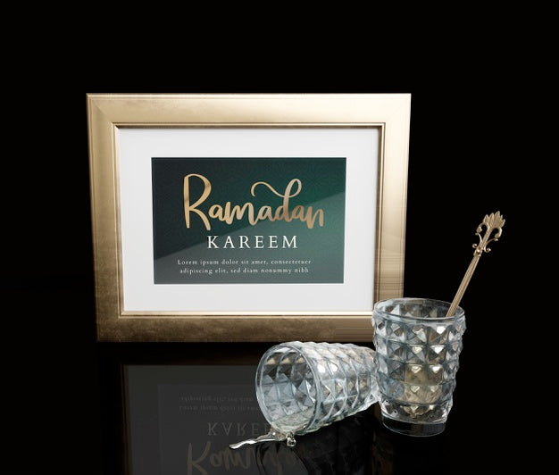Arabic New Year Arrangement With Frame And Glasses Psd
