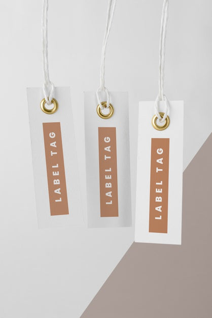 Arrangement Of Mock-Up Paper Tags Psd