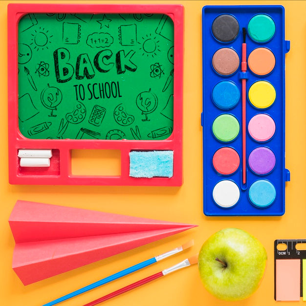 Arrangement With Green Board And Items For Art Class Psd