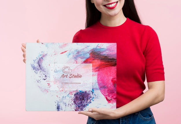 Art Studio Mock-Up And Cute Girl Psd