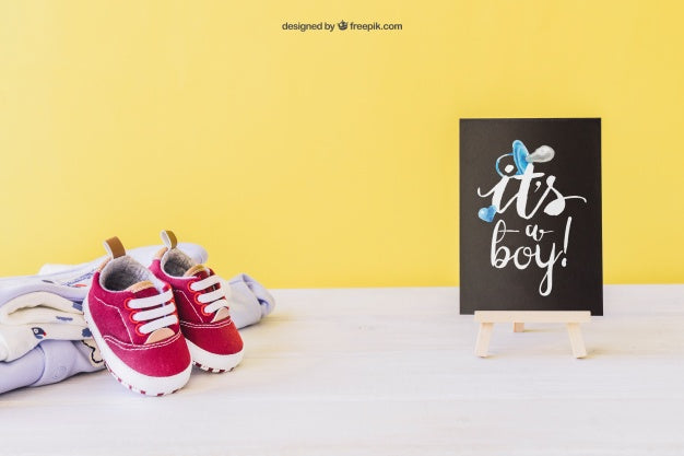 Baby Boy Mockup With Board Psd