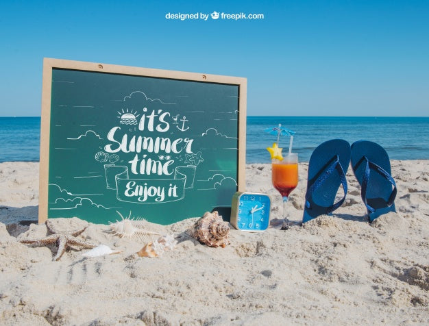 Beach Concept With Slate And Flip Flops Psd