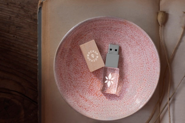 Beautiful Accessories Mockup In Real Context Psd