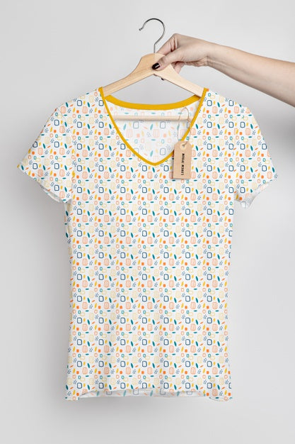 Beautiful Colorful Shirt Concept Mock-Up Psd