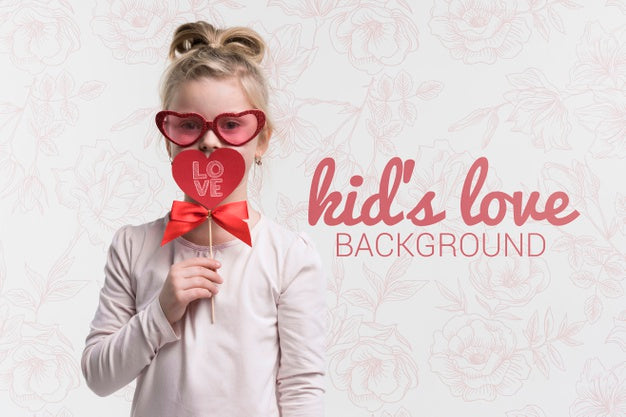 Beautiful Kid'S Love Concept Psd