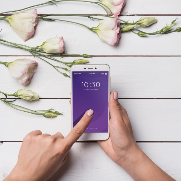 Beautiful Smartphone Mockup With Floral Decoration Psd