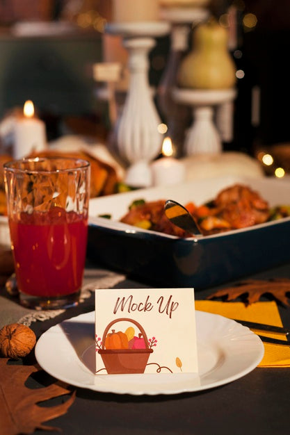 Beautiful Thanksgiving Concept Mock-Up Psd