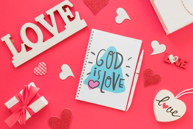 Beautiful Valentine'S Day Concept Mock-Up Psd