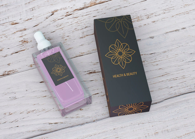 Beauty Products Mockup On Wooden Background Psd