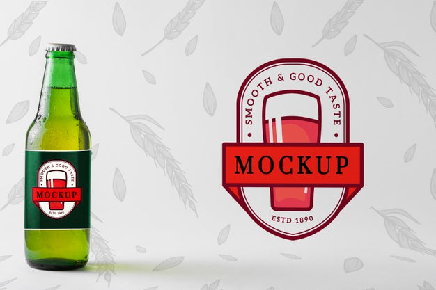 Beer Bottle With Mock-Up Packaging Psd