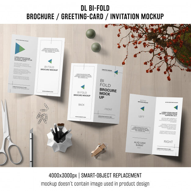 Bi-Fold Brochure Or Invitation Mockup With Still Life Concept Psd