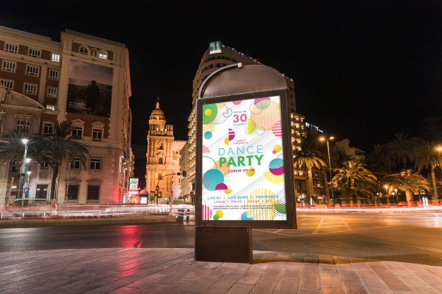 Billboard Mockup In City At Night Psd