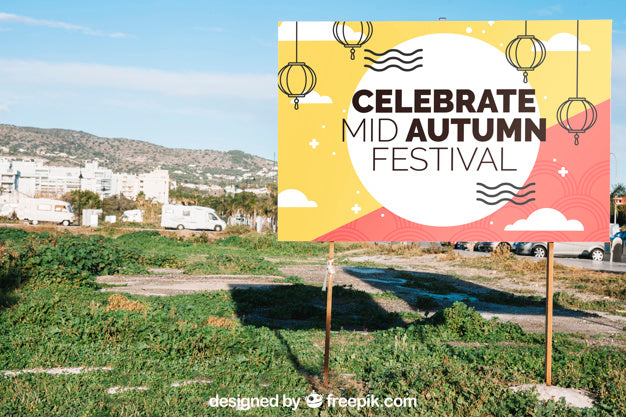 Billboard Mockup With Grass Psd