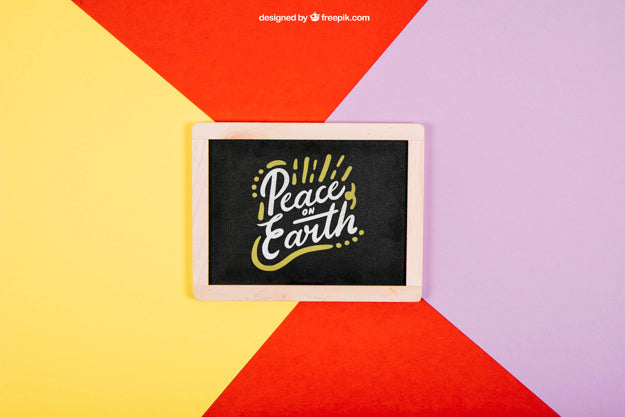 Birthday Mockup With Slate On Colorful Background Psd