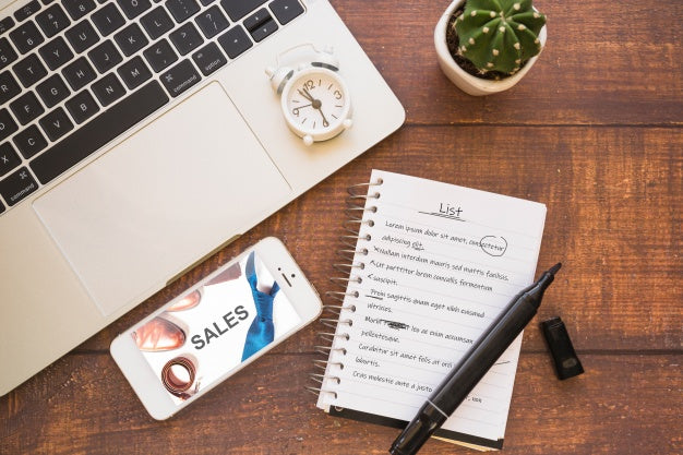 Black Friday Mockup With Smartphone Psd