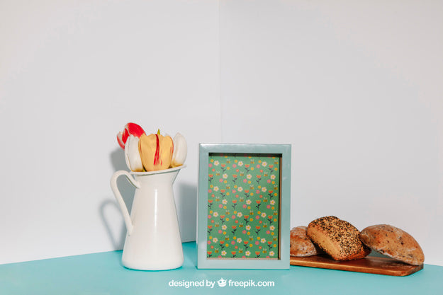 Breakfast Mockup With Frame And Flower Pot Psd