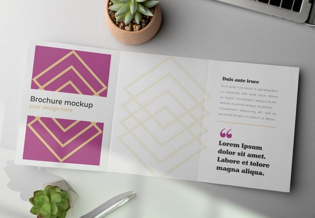 Brochure Mockup In Real Context Psd