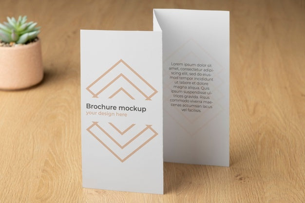 Brochure Mockup In Real Context Psd
