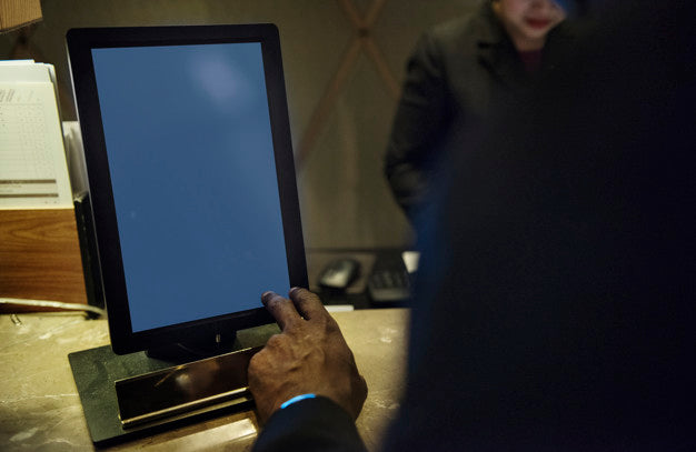 Business People Discussing About Work Using Tablet Psd