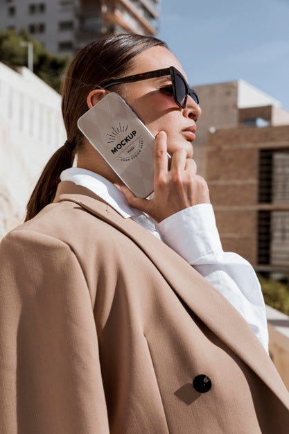 Business Woman Talking To The Phone Mock-Up Psd