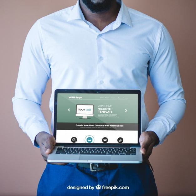 Businessman Presenting Laptop Psd