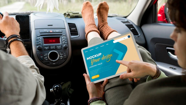 Car Travel Concept Mock-Up Psd