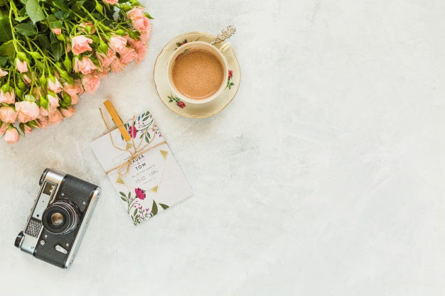 Card Mockup With Floral Decoration For Wedding Or Quote Psd