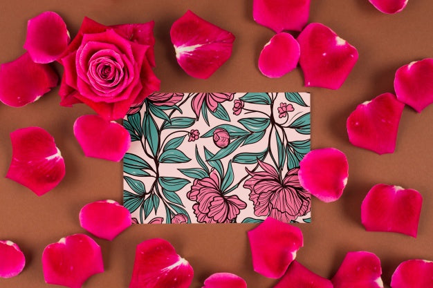 Card Mockup With Red Roses Psd