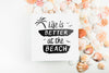 Card Mockup With Tropical Summer Concept With Seashells Psd
