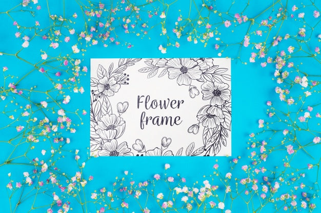 Card Mockup With Wildflowers Psd